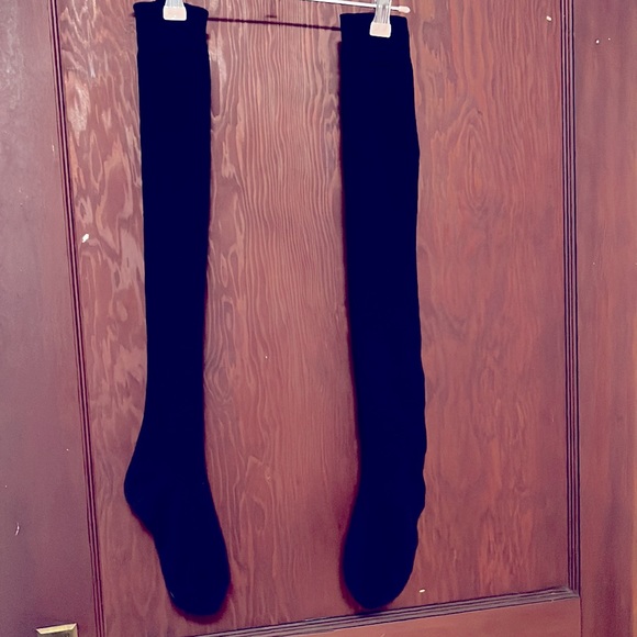 Over Knee Socks - Picture 2 of 3